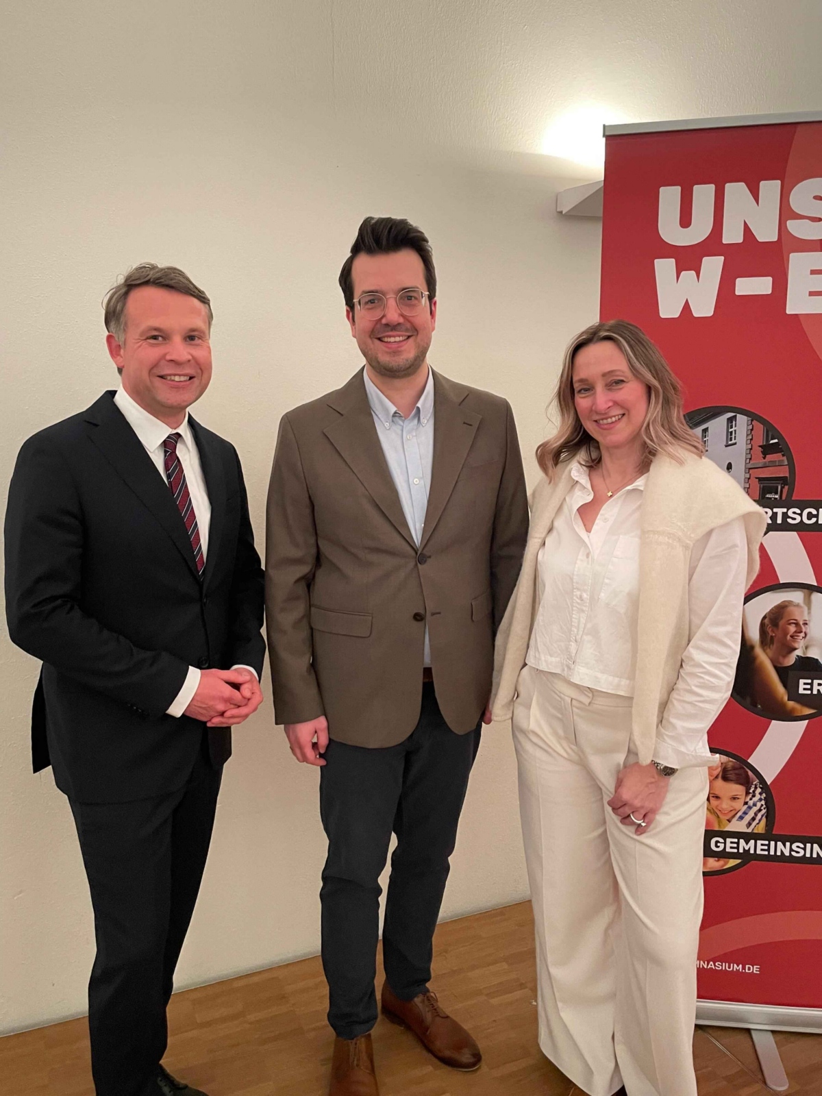 v. l. n. r.: Herr Schwartz, Herr Andres, Frau Schlösser