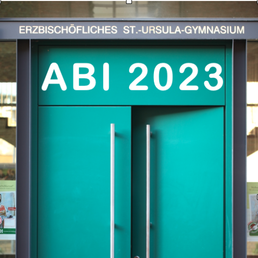 Abitur 2023: Gratulation zum bestandenen Abitur