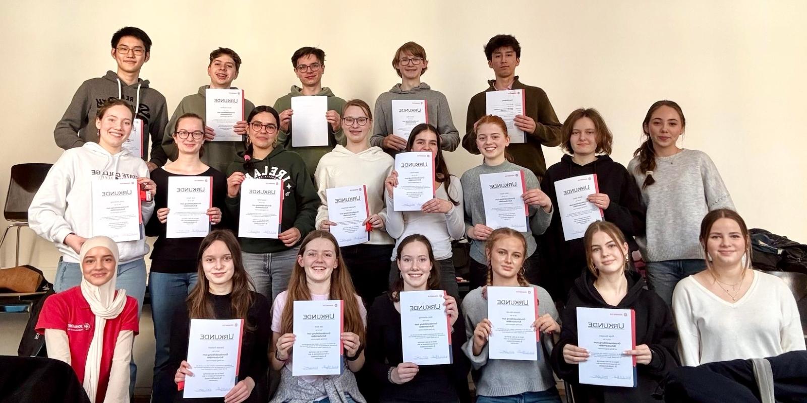 Unsere neuausgebildeten Schulsanitäterinnen und Schulsanitäter