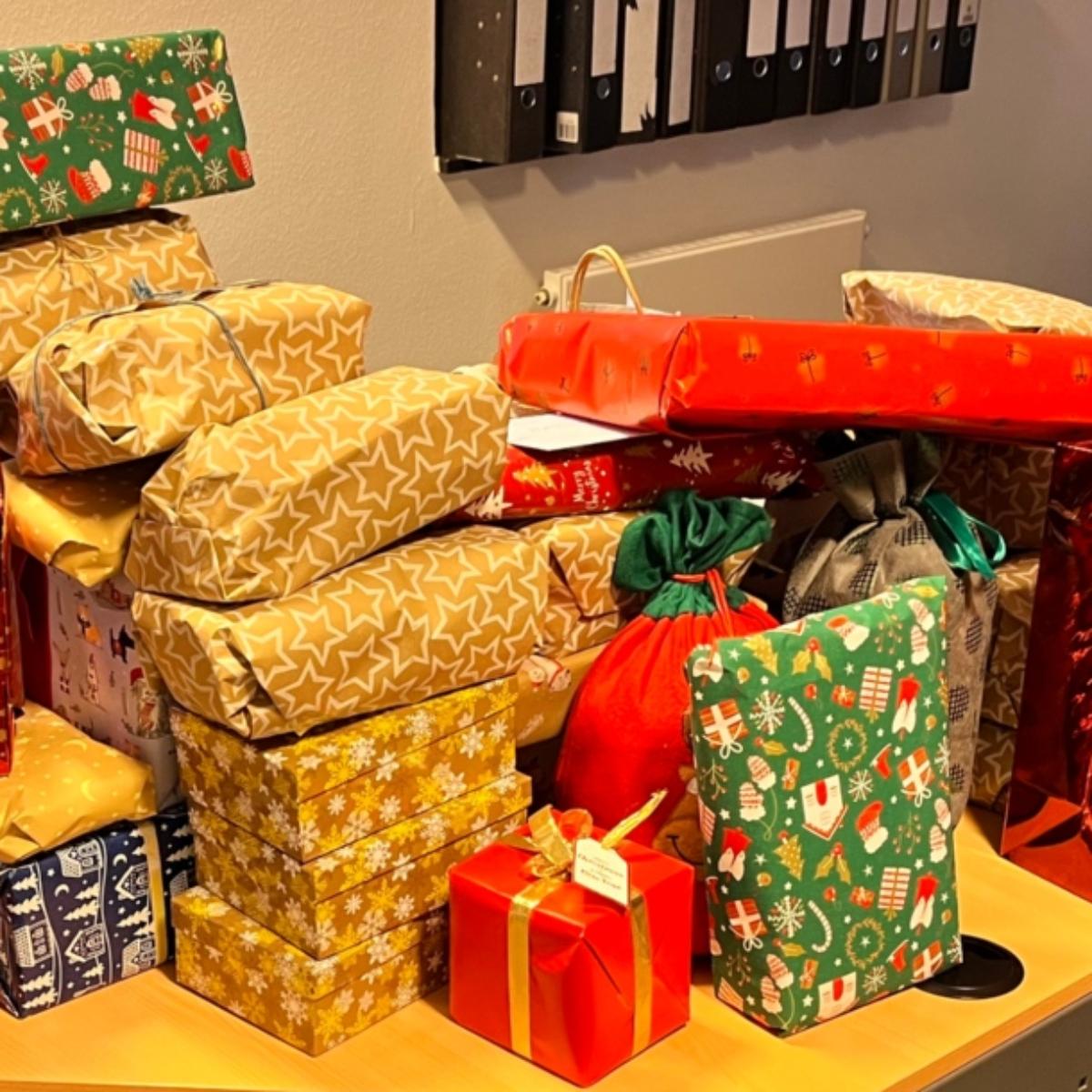 Weihnachtspäckchen-Aktion für das Shelter in der Liefergasse