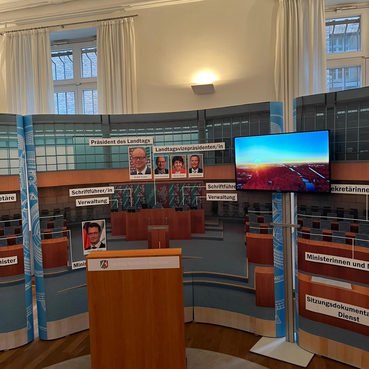 Demokratie hautnah erleben: Ausstellung des Landtags Nordrhein-Westfalen (c) Maik Spitz Demokratie hautnah erleben: Ausstellung des Landtags Nordrhein-Westfalen