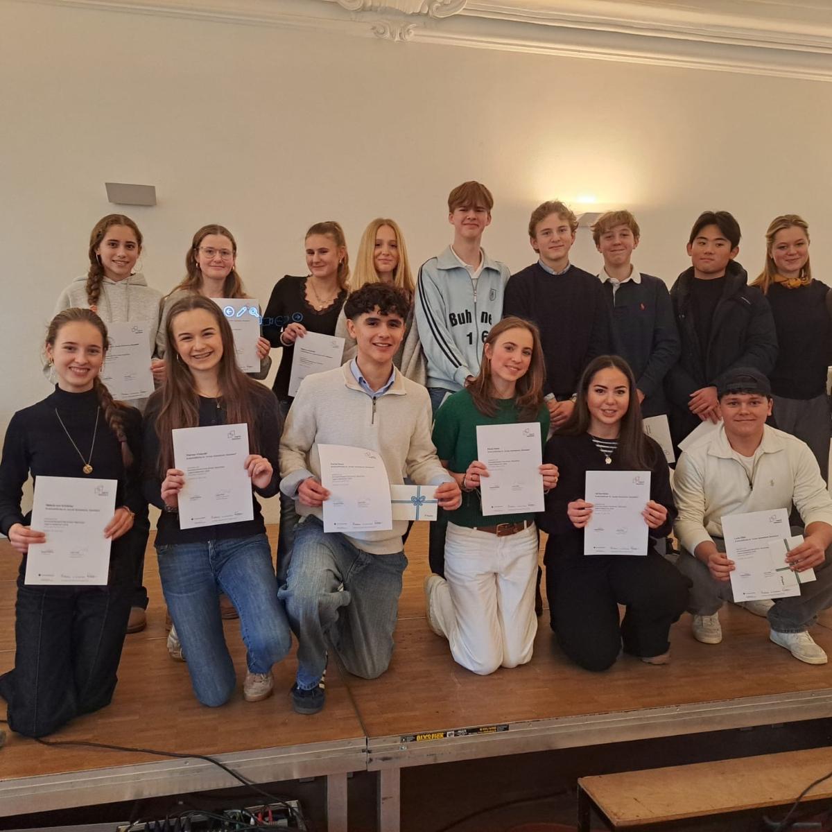 Premiere gelungen: Schulwettbewerb „Jugend debattiert“ setzte ein starkes Zeichen für Debattenkultur